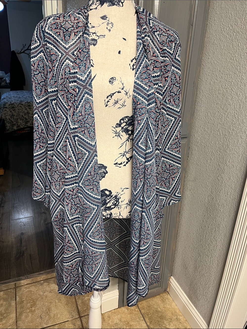 Espresso Blue Geometric Open-Front Cardigan
